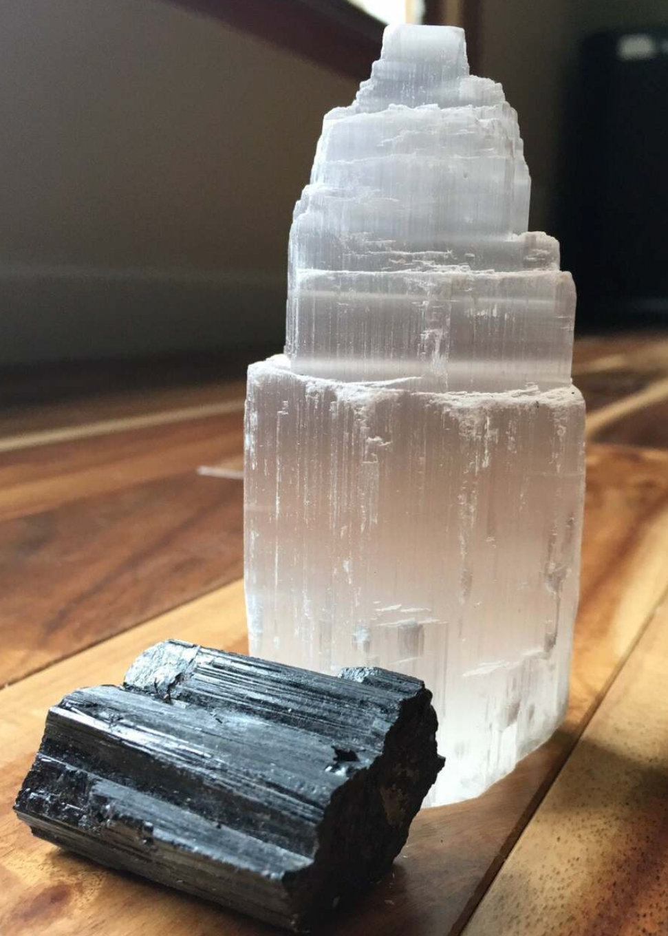 Black tourmaline and selenite protection grid